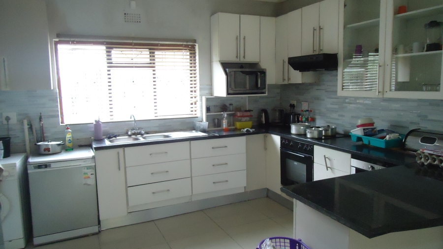 4 Bedroom Property for Sale in Cloetesville Western Cape